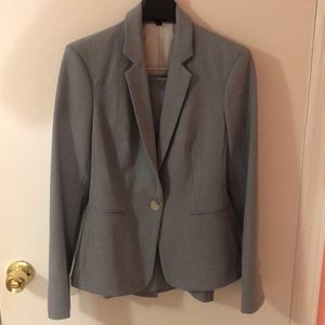 EXPRESS SUIT SET. Blazer and Skirt. Light blue. Size 2.